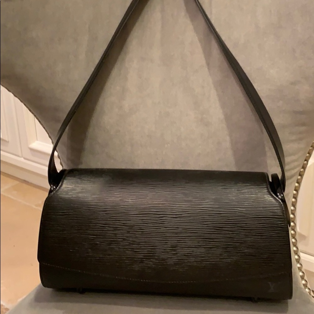 Louis Vuitton Epi black leather bag
